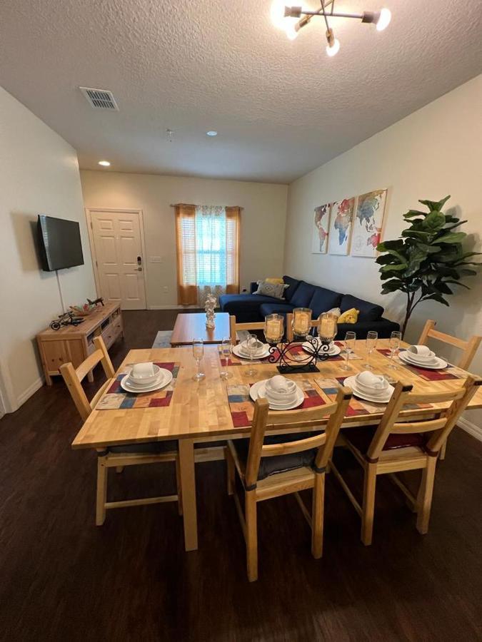 Super Comfy And Spacious 3 Bedroom 10 Minutes From Disney, With Major Shopping 4 Minutes Away Kissimmee Zewnętrze zdjęcie
